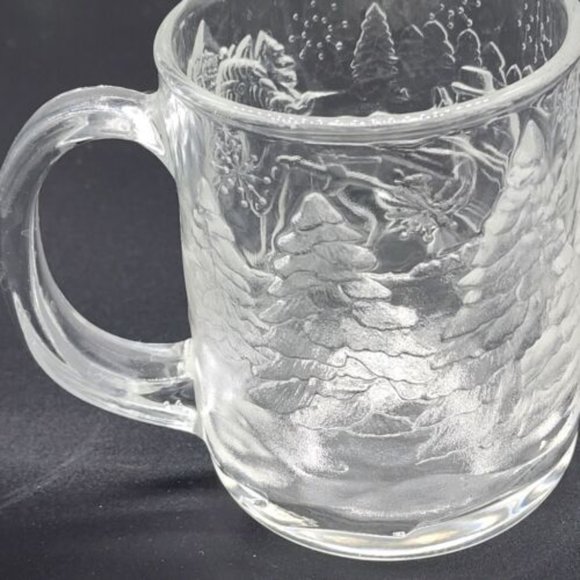 Set of 4 Vintage Luminarc Glass Mugs Christmas One Horse Open Sleigh - Picture 7 of 8